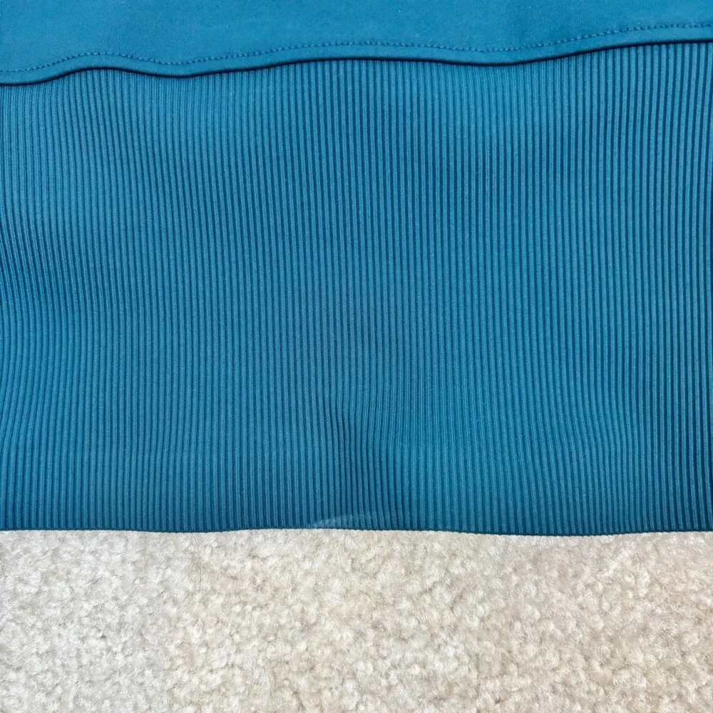 TravisMathew MoveKnit Sports Bra‎ Reflecting Pond Blue Square Neck Ribbed XL NWT